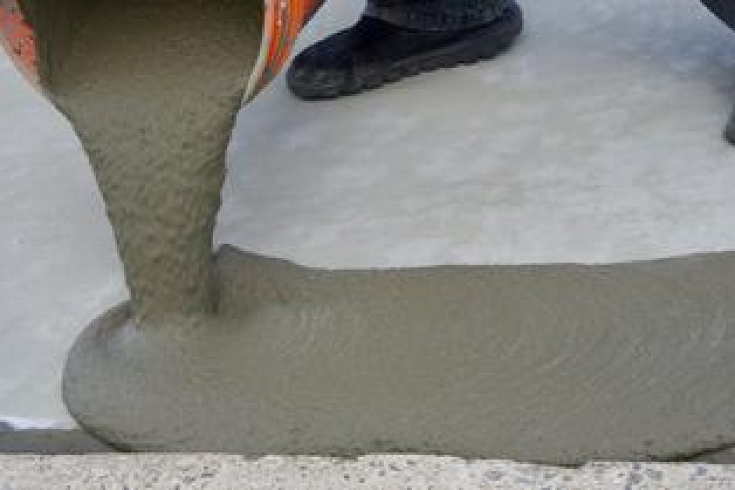 pouring bonding agent